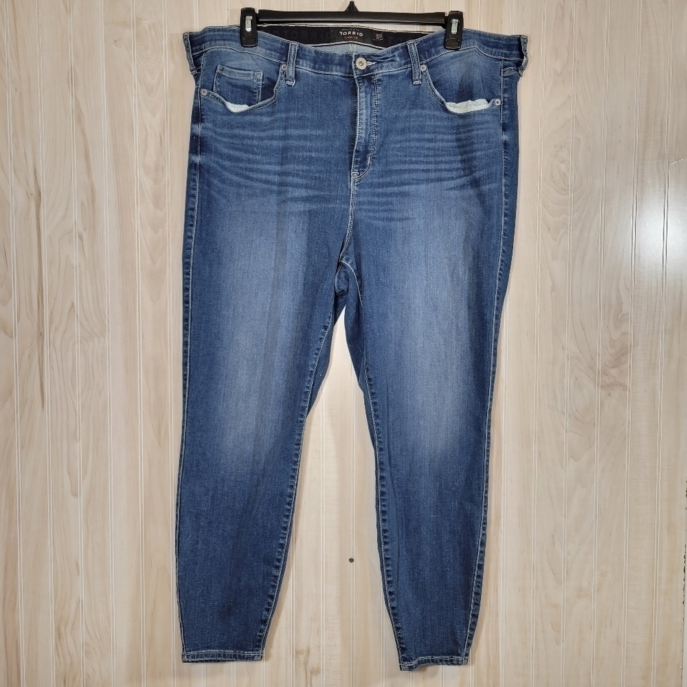 Torrid Sky High Skinny Jeans Sz 24